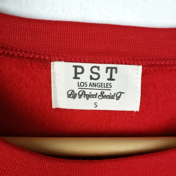 Project Social T | Red Holiday Pullover Sweater S - Picture 3 of 6